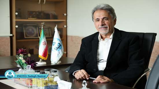 دکتر محمدرضا خیام باشی رئیس دانشکده مهندسی کامپیوتر دانشگاه اصفهان 