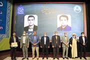 مراسم بزرگداشت مقام شامخ معلم و تجلیل از استادان برگزیده دانشگاه اصفهان برگزار شد