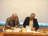 امضای قرارداد همایش بین المللی نقش ایرانیان در توسعه و بازسازی عتبات عالیات در گذشته تاریخ