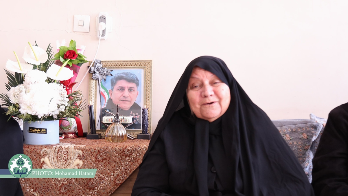 دیدار مسئولان و کارکنان دانشگاه اصفهان با خانواده شهید رفیعی